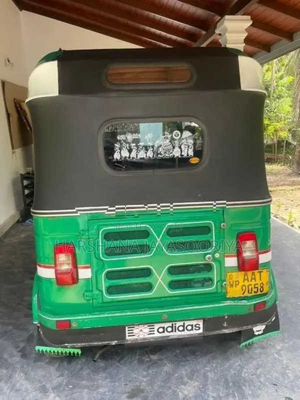 Bajaj RE 2014
