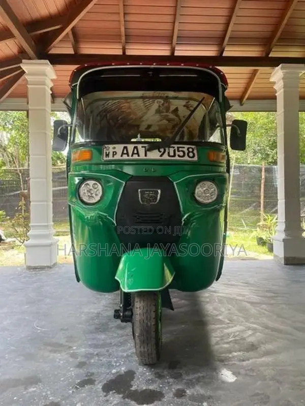 Bajaj RE 2014