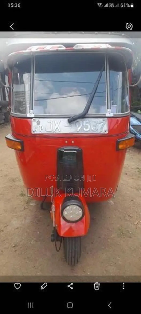 Bajaj RE 2 Stroke 2012