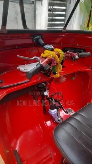 Bajaj RE 2 Stroke 2012
