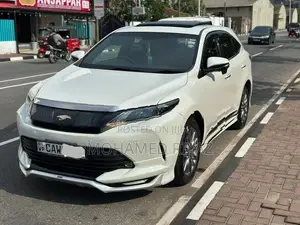 Toyota Harrier 2017