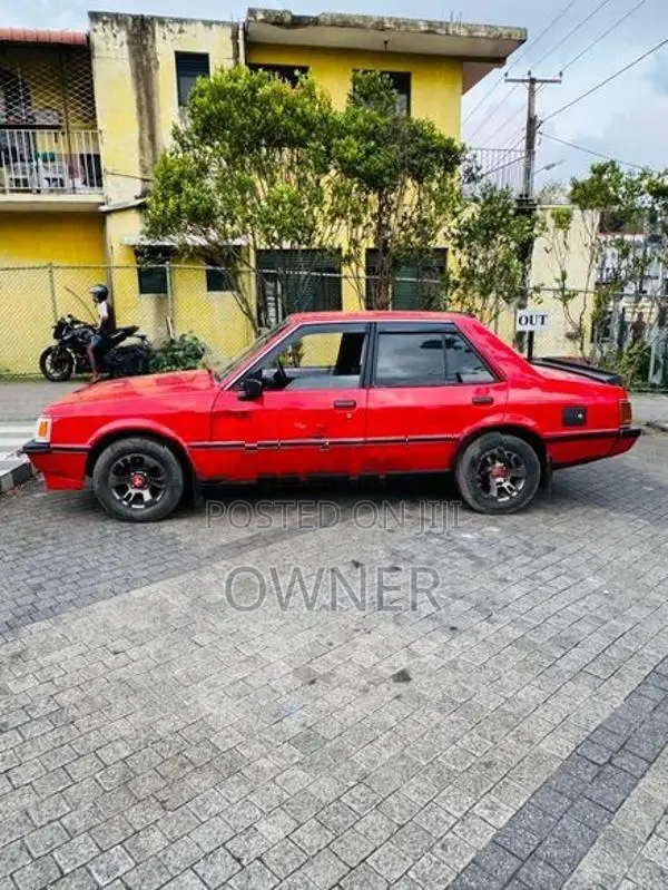 Mitsubishi Lancer Box 1985
