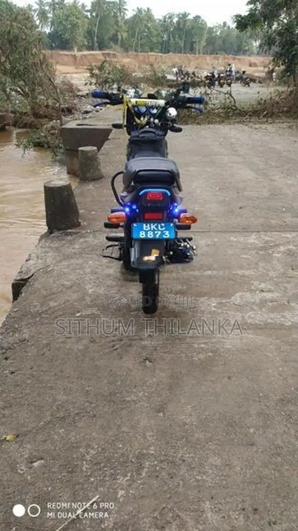 Bajaj CT100 2026