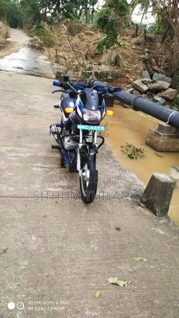 Bajaj CT100 2026