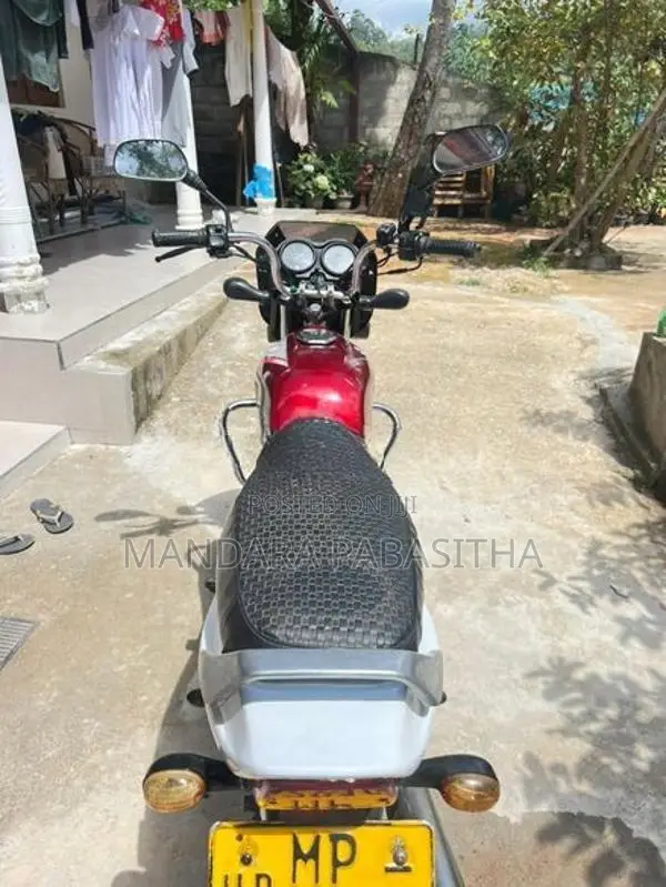 Bajaj CT100 2006