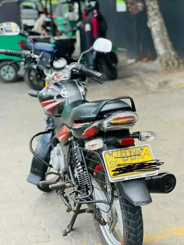 Bajaj Discover 125 2016