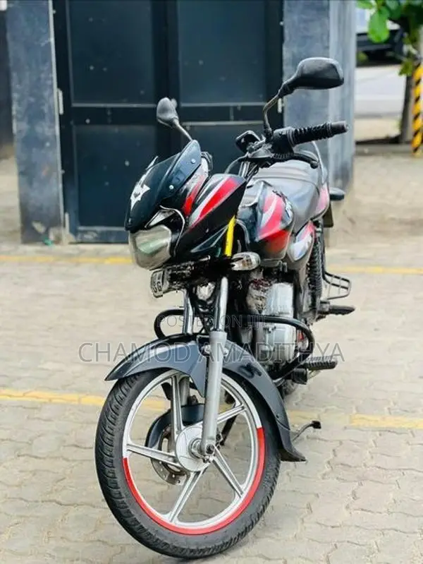 Bajaj Discover 125 2016