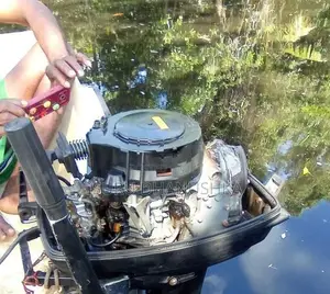 Boat with Suzuki 25hp Engine