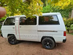 Mitsubishi Delica 1981
