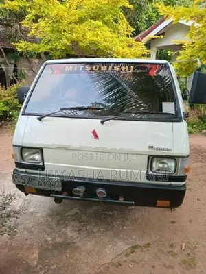 Mitsubishi Delica 1981