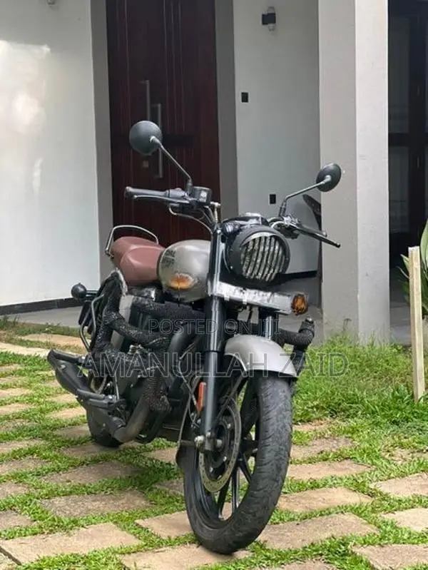 Royal Enfield Classic 350 2024