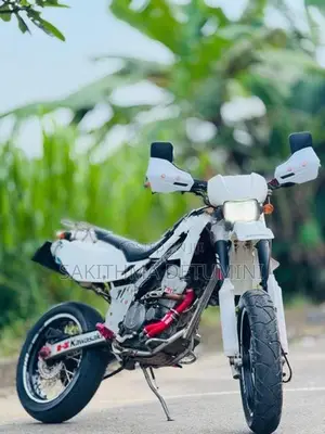 Kawasaki D Tracker D2 2015