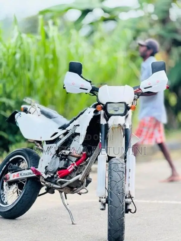 Kawasaki D Tracker D2 2015