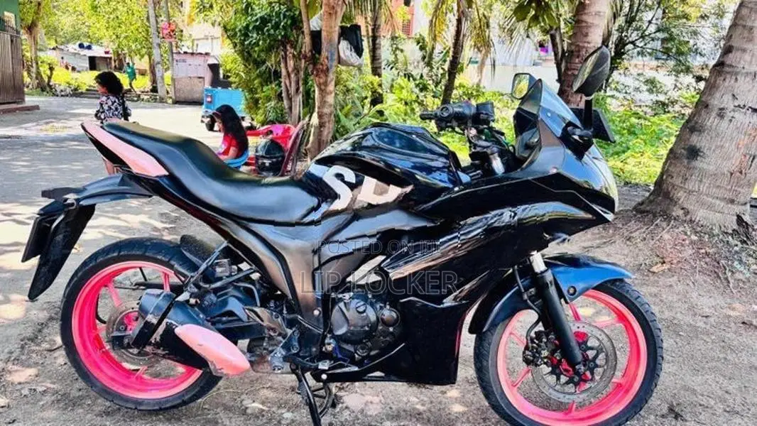 Suzuki Gixxer SF Black 2019