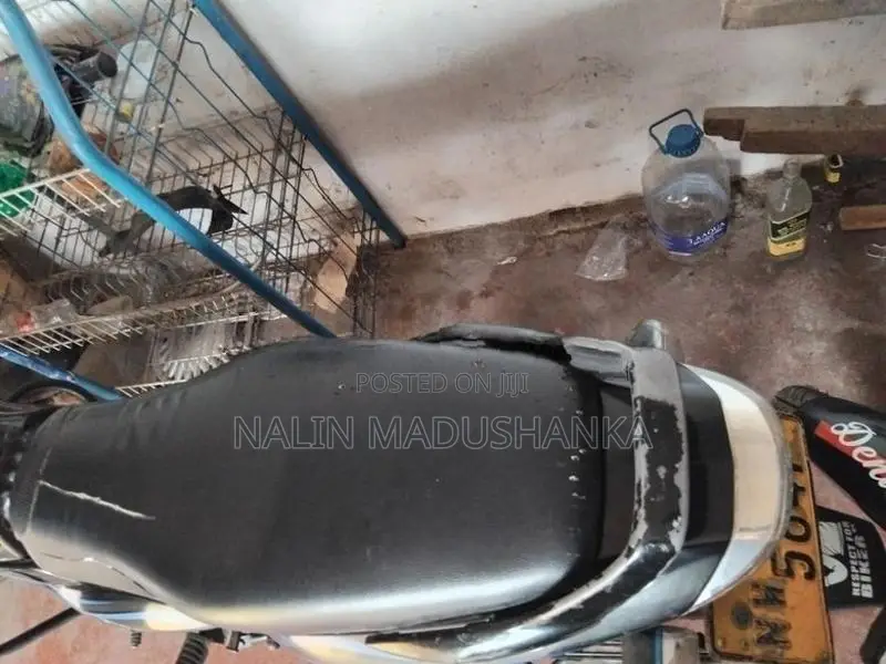 Bajaj Discover 2010