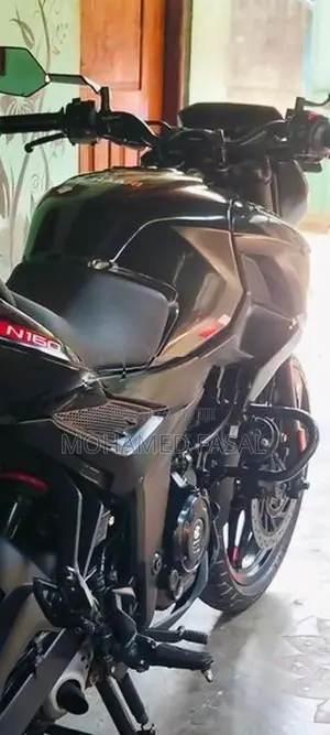 Bajaj Pulsar N160 2025