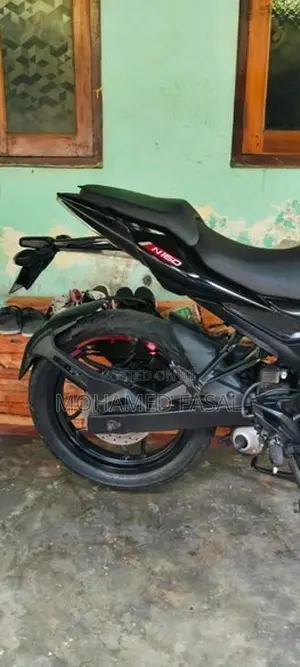 Bajaj Pulsar N160 2025