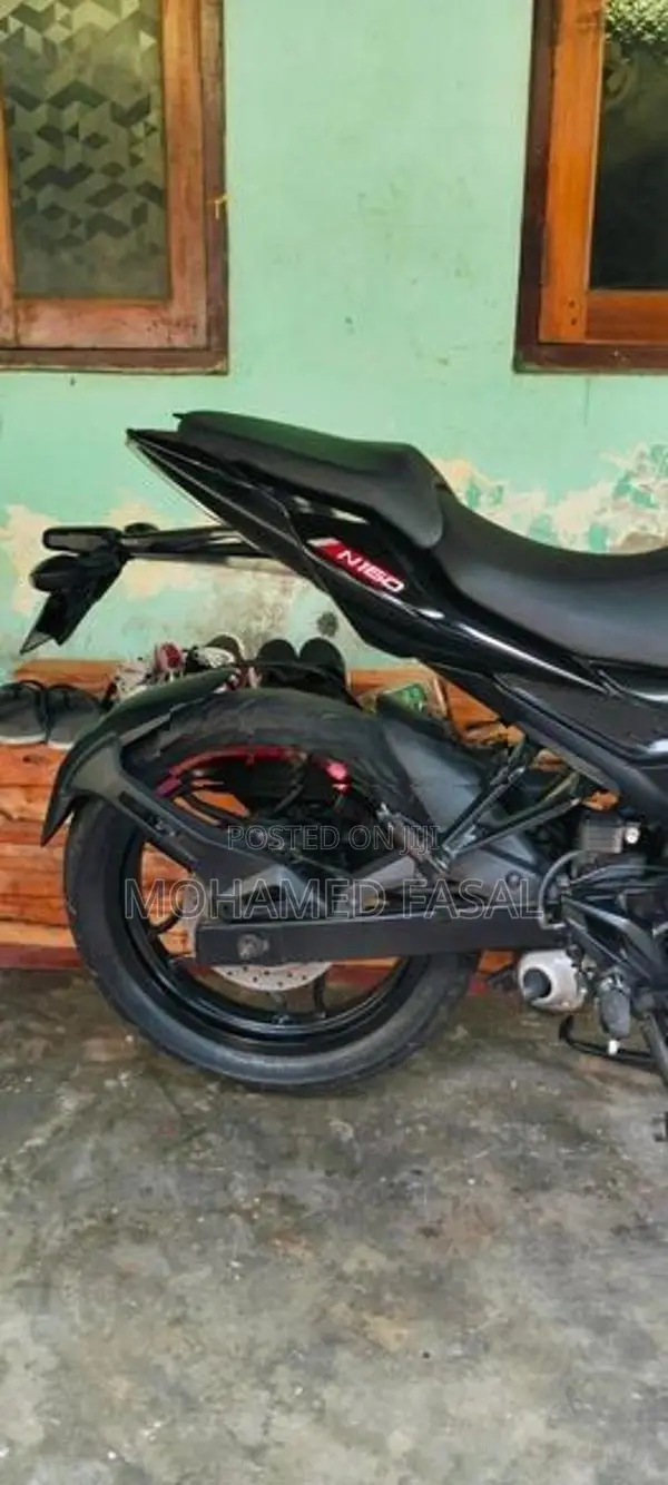 Bajaj Pulsar N160 2025