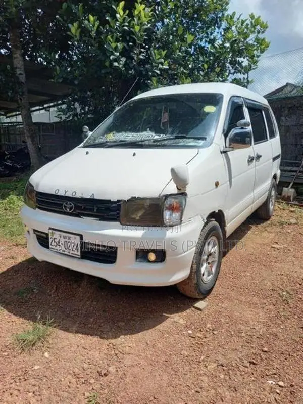 Toyota Noah 1998