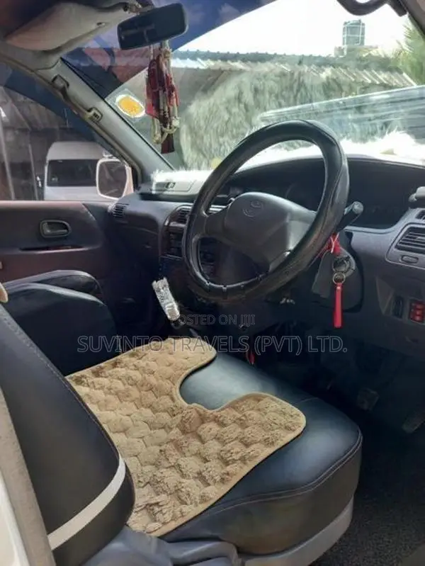 Toyota Noah 1998