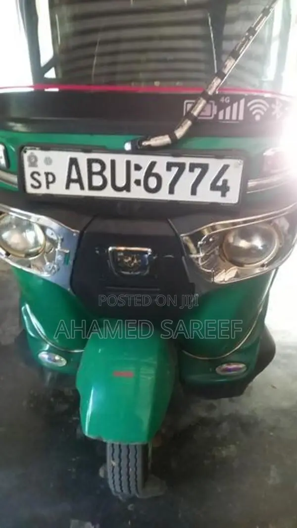 Bajaj RE 2020