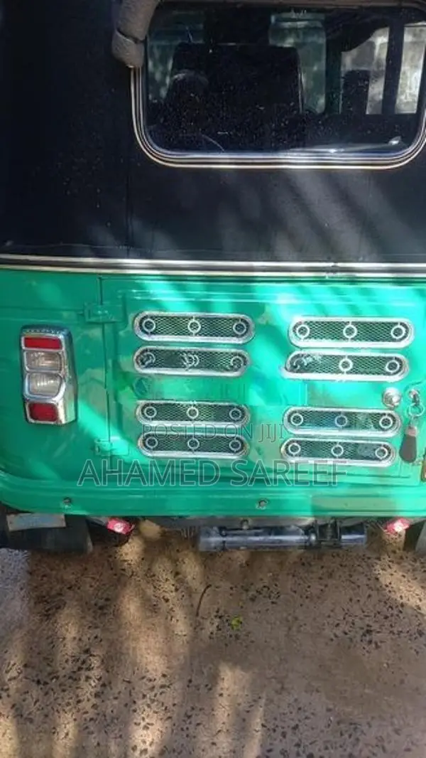 Bajaj RE 2020
