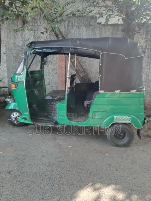Bajaj RE 2003