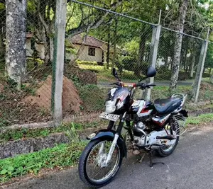 Bajaj CT100 2012