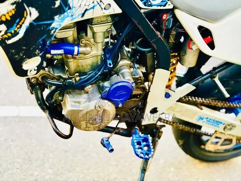 Kawasaki D Tracker 2010