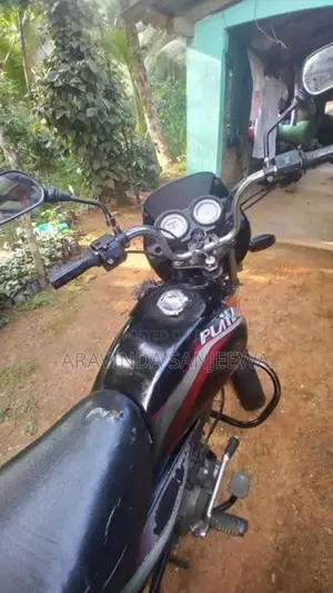 Bajaj Platina 125 XI wp0563 2012