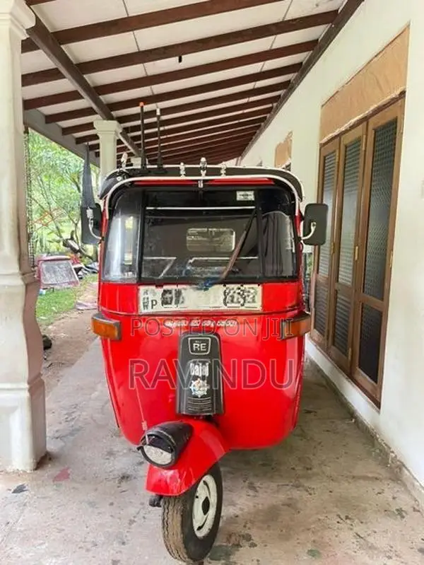 Bajaj RE 2006
