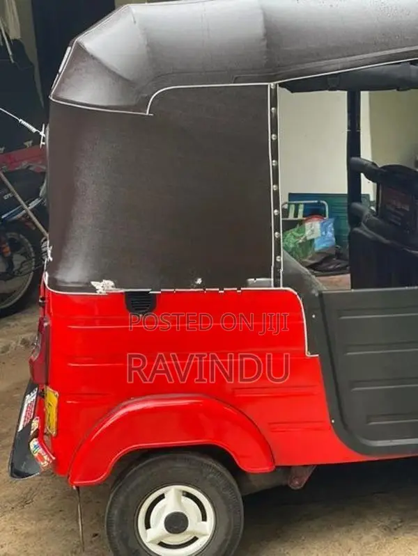 Bajaj RE 2006