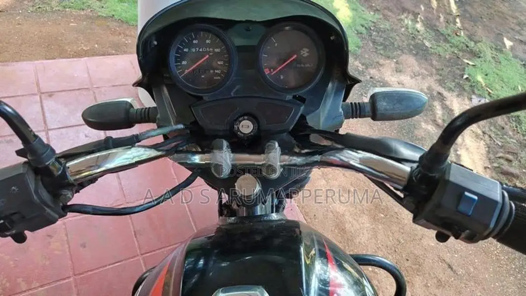 Bajaj Discover 2012