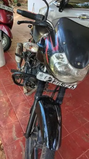 Bajaj Discover 2012