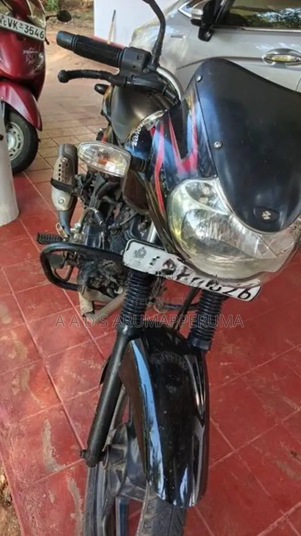 Bajaj Discover 2012