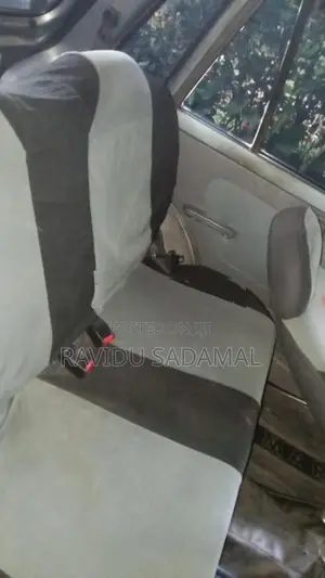 Maruti Suzuki 800 2006
