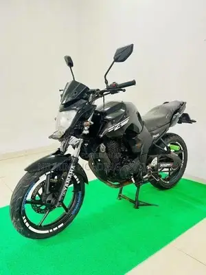 Yamaha FZS V1 2011