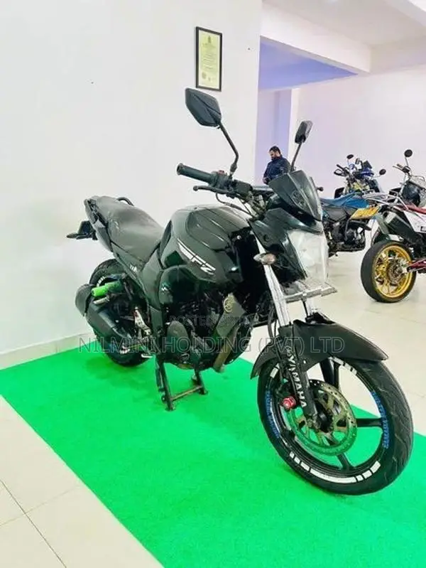 Yamaha FZS V1 2011