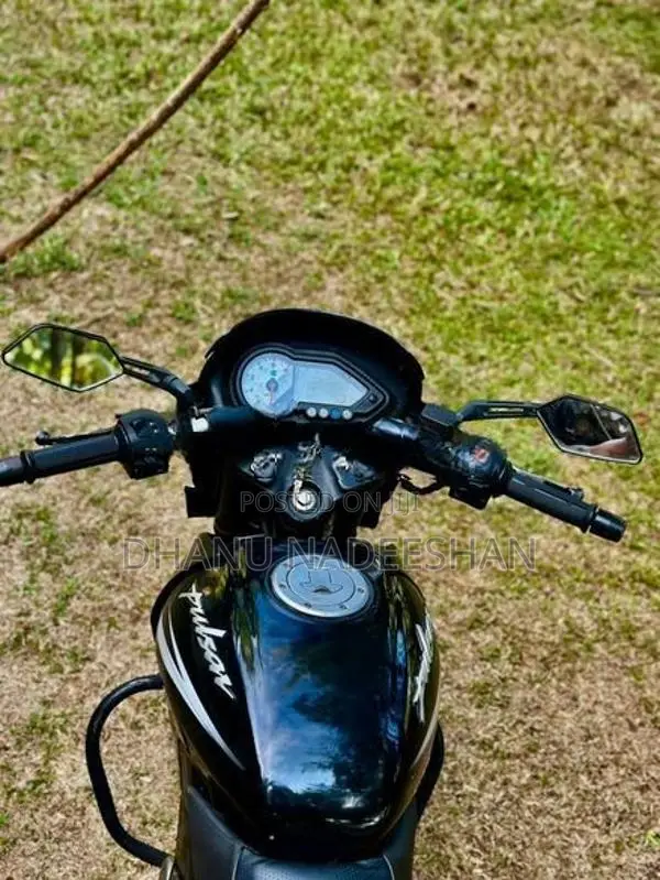 Bajaj Pulsar 150 2016
