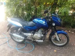Bajaj Pulsar 150 2004