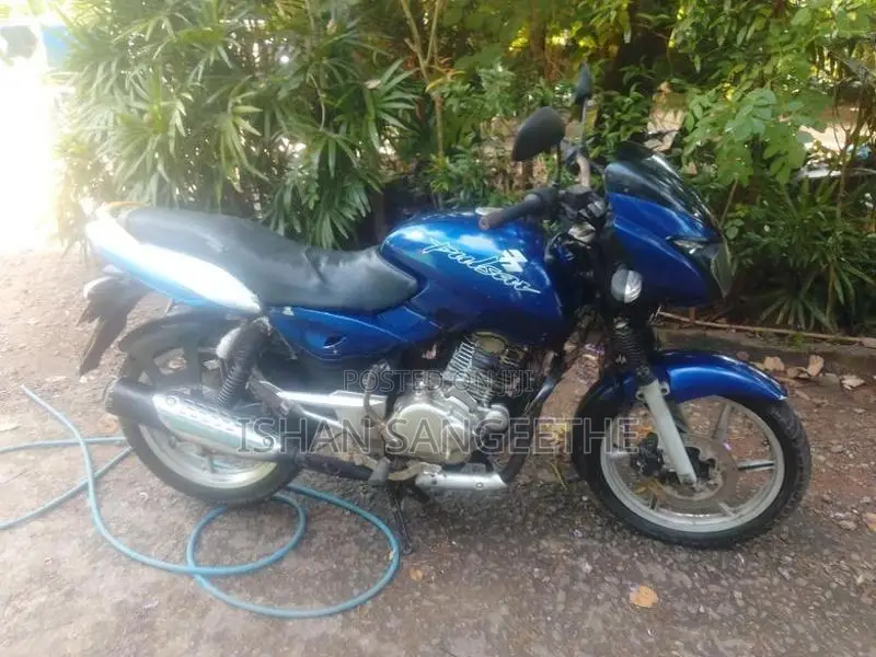 Bajaj Pulsar 150 2004