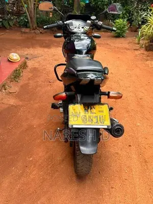 Bajaj Pulsar 180 2013