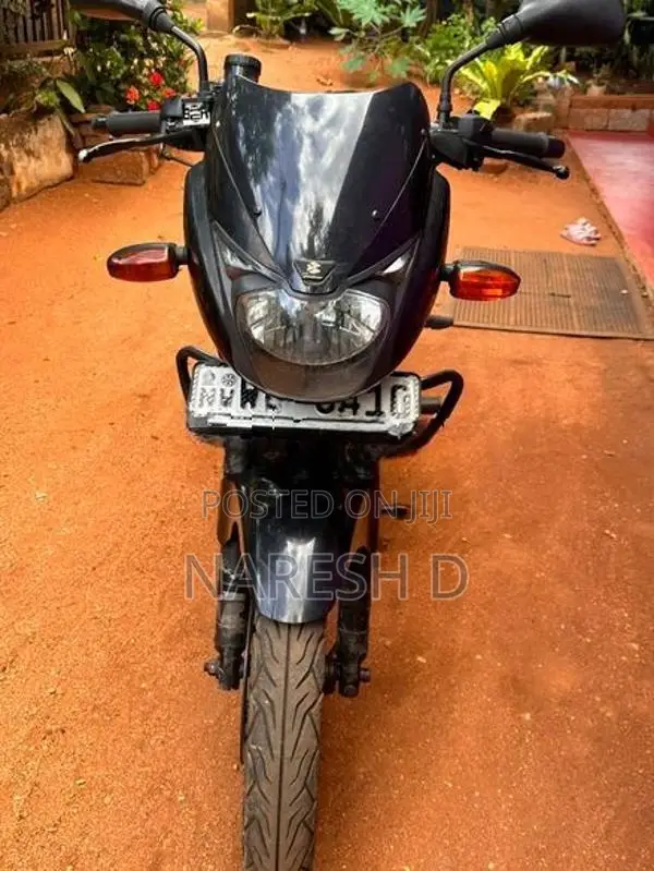 Bajaj Pulsar 180 2013