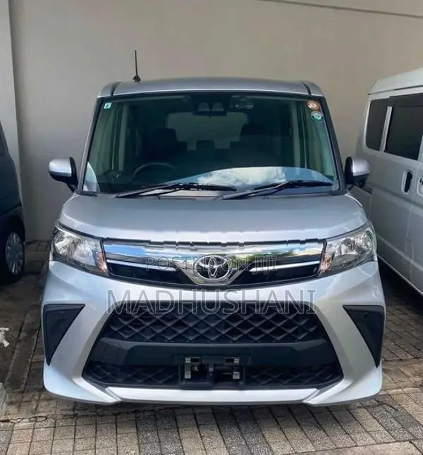 Toyota Roomy 2023
