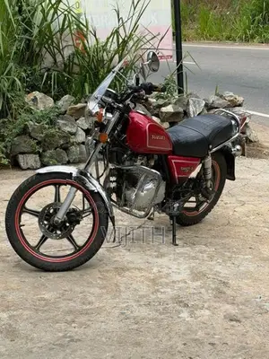 Suzuki GN 125 2020