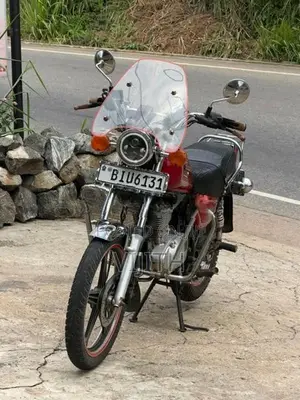 Suzuki GN 125 2020