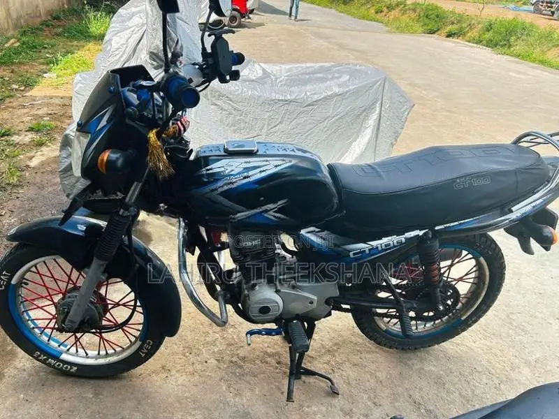 Bajaj CT100 2015