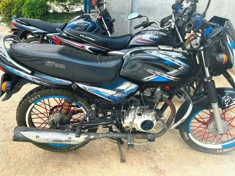 Bajaj CT100 2015