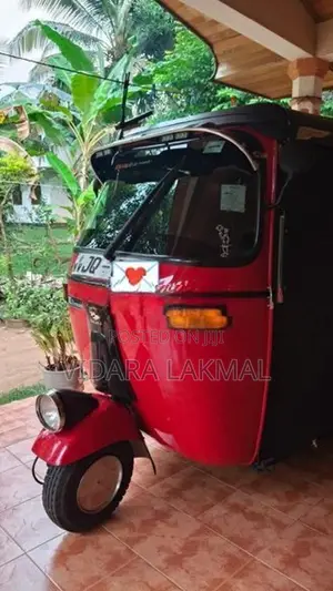 Bajaj RE 2004