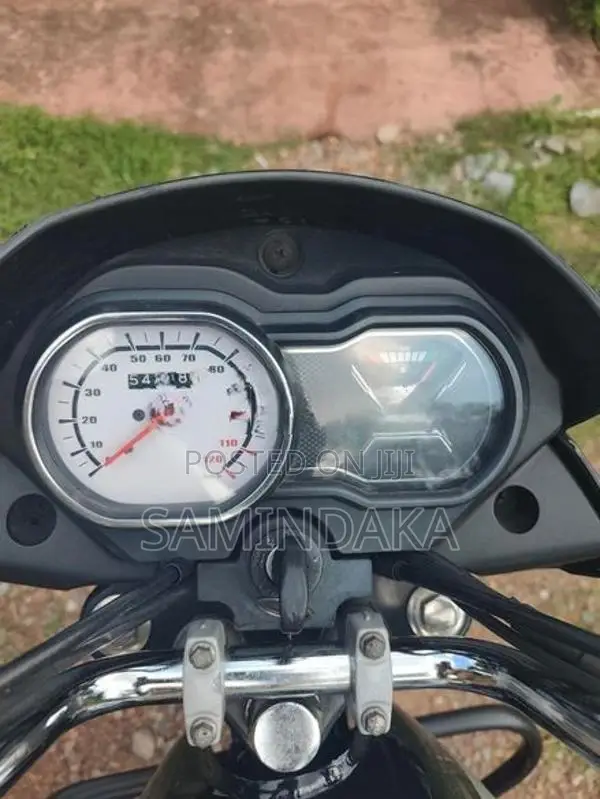 Bajaj Platina 100 ES Comfortec 2018